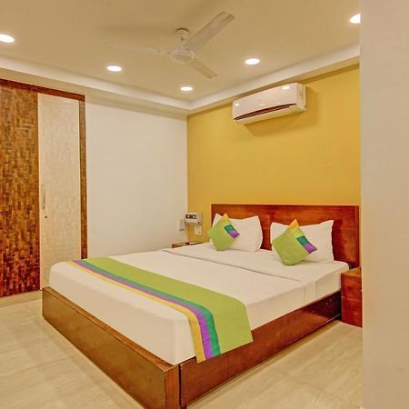 Hotel Itsy By Treebo - Dr Regency à Delhi  Extérieur photo